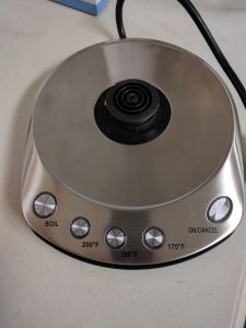 Bottom plate of the Nesco electric kettle