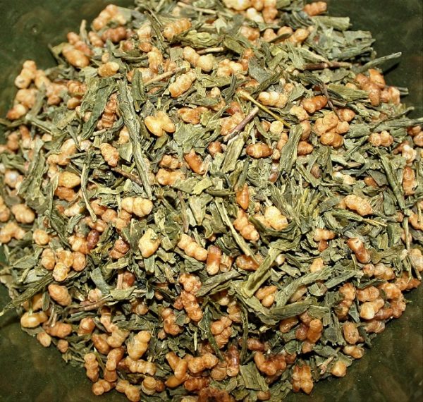 Loose leaf tea with toasted brown rice