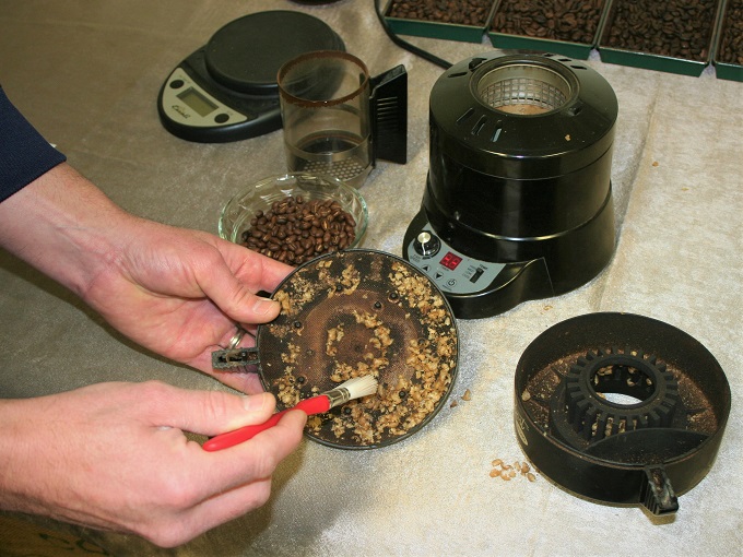 cleaning chaff collector of the SR 500 coffee roaster